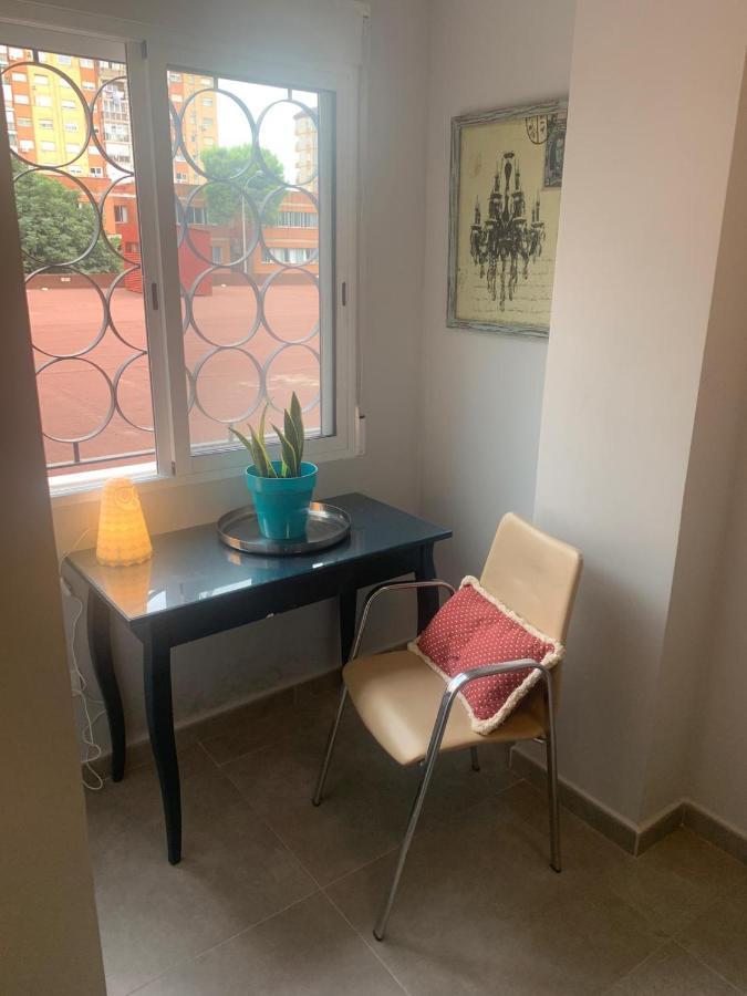 Campanar Room With Private Bathroom Valencia Exterior photo